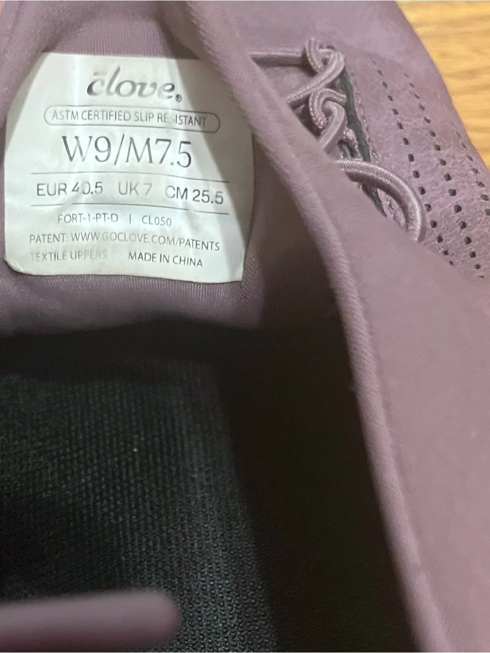 Clove Forte Cushioned Shoes in Plum